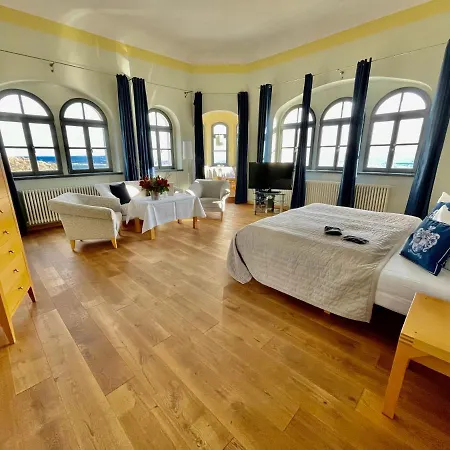 Spitzhaus-3