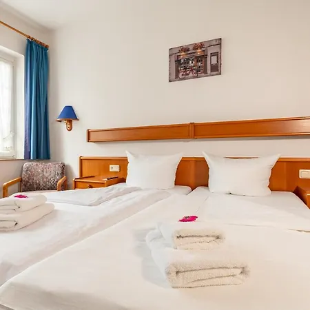 Hotel&Restaurant Stadt Genthin-2