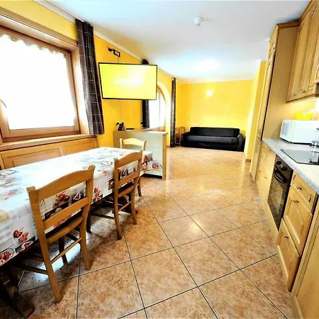 Alpen Royal By Livigno Accomodation-2