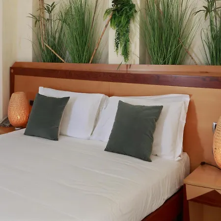 Piccadilly Hotel-3