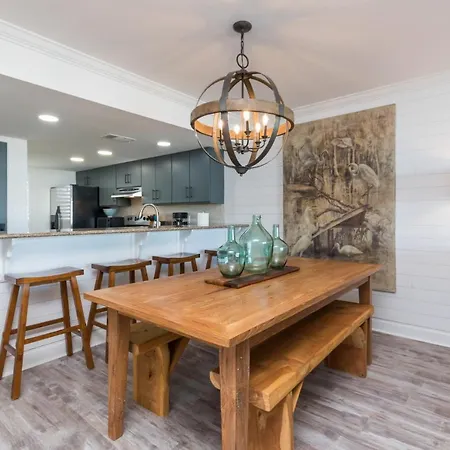 Ole River Hideway, Orange Beach, Updated 2 Bedroom Waterfront Condo, Wind Drift-3