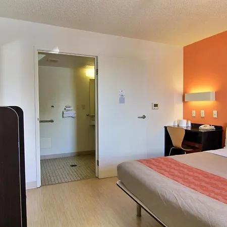 Motel 6-Austin, Tx - North Central-2