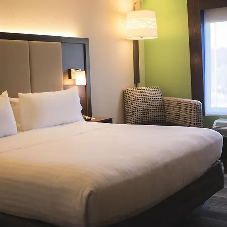 Holiday Inn Express & Suites Columbia-I-26 @ Harbison Blvd By Ihg-2
