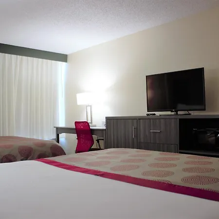 Ramada By Wyndham Wentzville-3