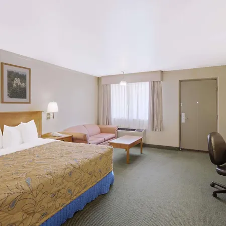 Royal Inn Provo-2