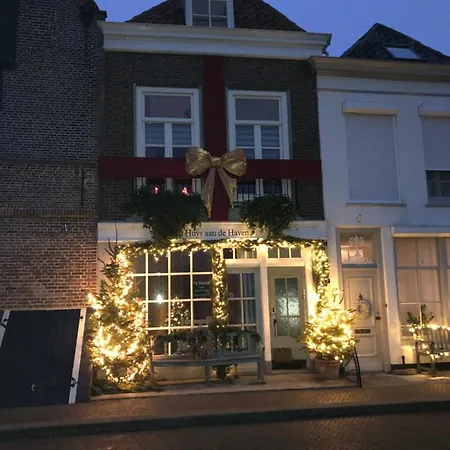 Huys Aan De Haven-3