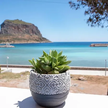Aeolos Guesthouse-3
