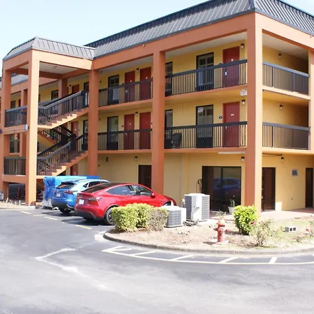 Home Town Inn & Suites-3