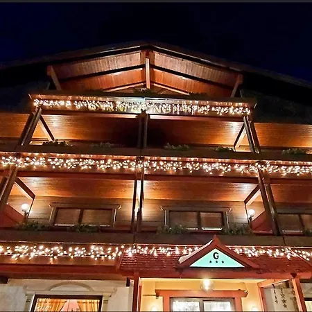 Hotel Garni LIVING-3