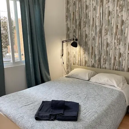 Wine Inn Cascais Guesthouse-3