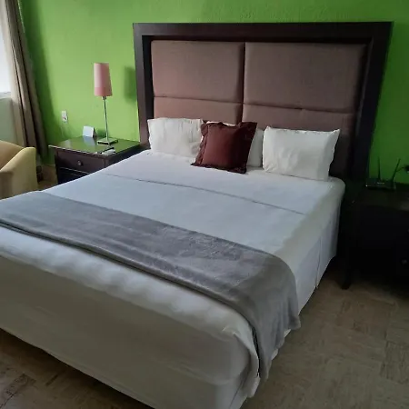 Nirvana Hotel - Cancun Hotel Zone-2
