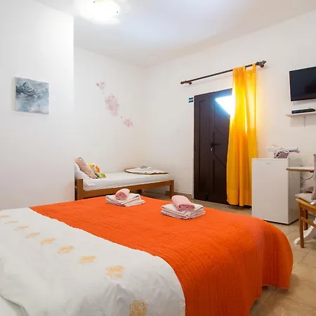 Split Accommodation-3