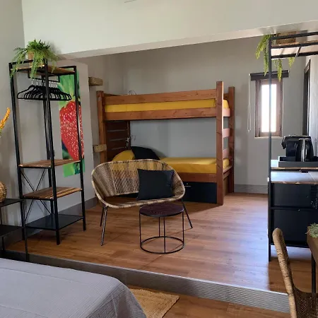 Lost & Found - Guesthouse & Suites-2