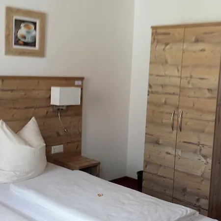 Hotel Alte Krone-2
