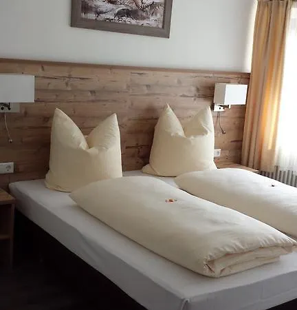 Hotel Alte Krone-3