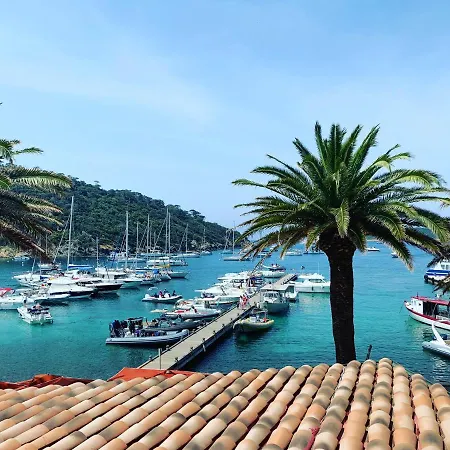 Hostellerie Provencale-2