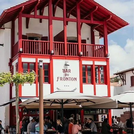 Hotel du Fronton-3