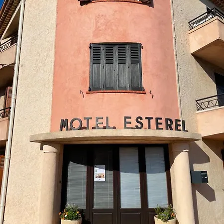 Motel Esterel-2