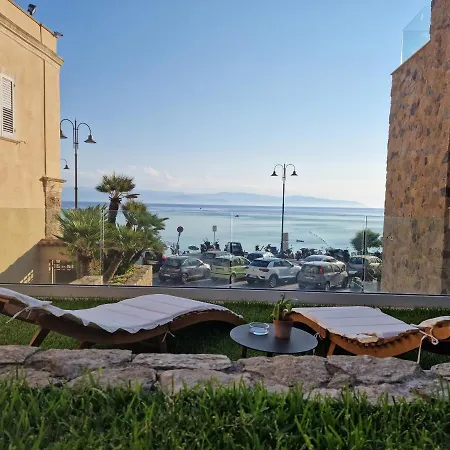 Ngonia Bay Boutique Hotel-2