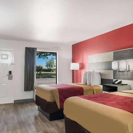 Econo Lodge-2