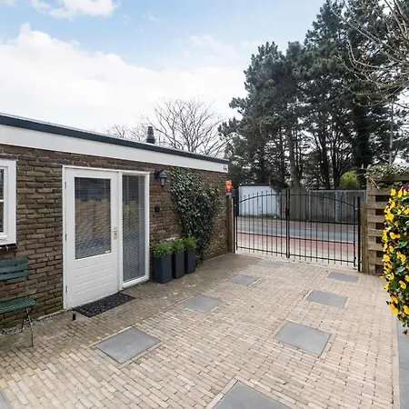 Cottage 44 - Free Parking!-2