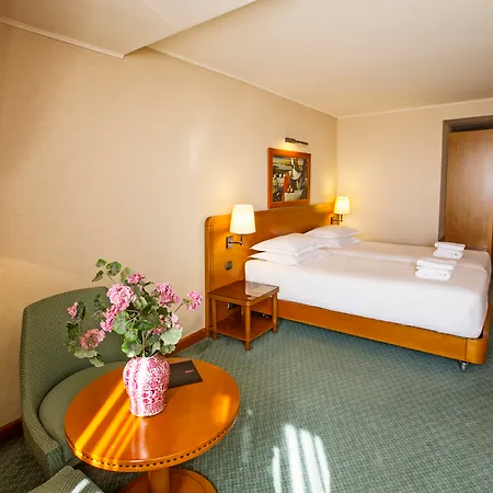 President Hotel Athens-2
