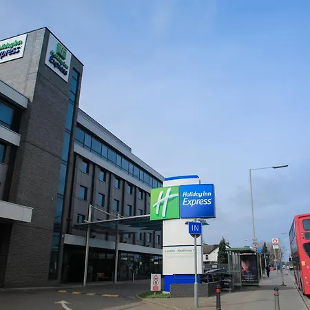 Holiday Inn Express London Heathrow T5 By Ihg-3
