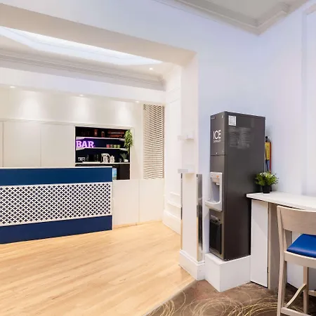 Four Points Flex By Sheraton London Victoria-3