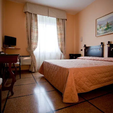 Hotel La Pace-2