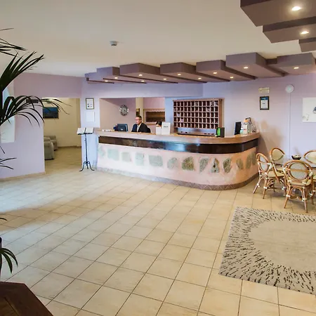 Hotel Li Graniti-3
