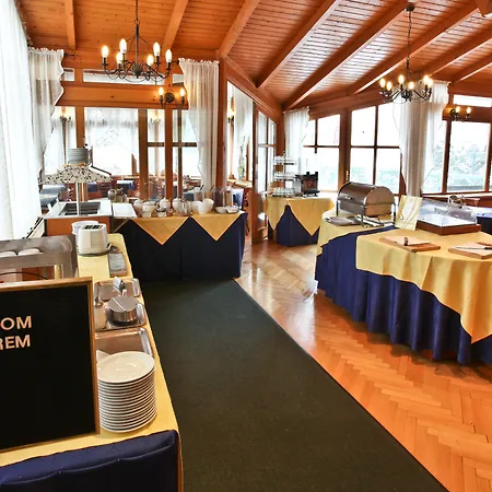 Corvin Hotel Budapest Sissi Wing-2