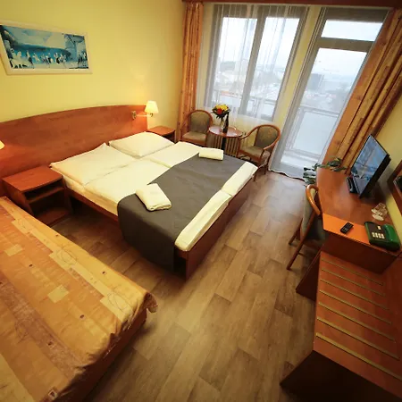 Hotel Krystal-3