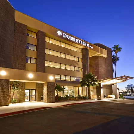Doubletree By Hilton Phoenix North-2
