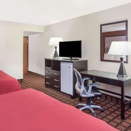 Super 8 By Wyndham Chicago Il-2