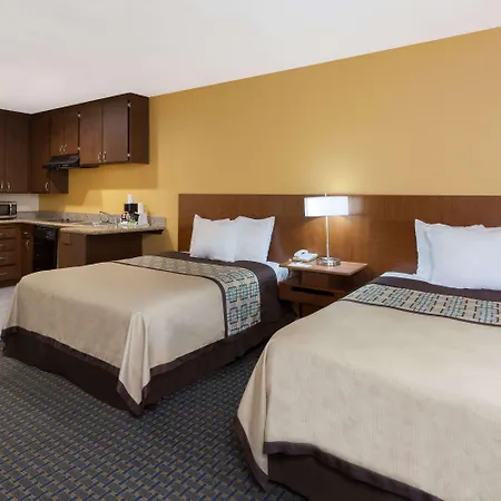 Days Inn By Wyndham Mission Valley-Sdsu-3