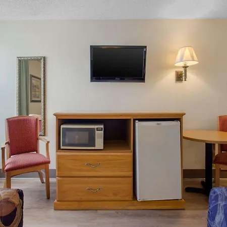 Rodeway Inn Asheville-3