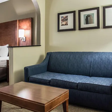 Comfort Suites University - Research Park-2