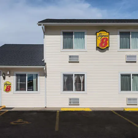 Super 8 Sheridan-3
