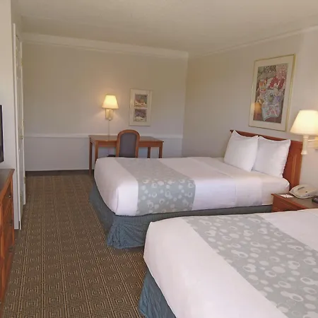 La Quinta Inn By Wyndham Albuquerque Northeast-3