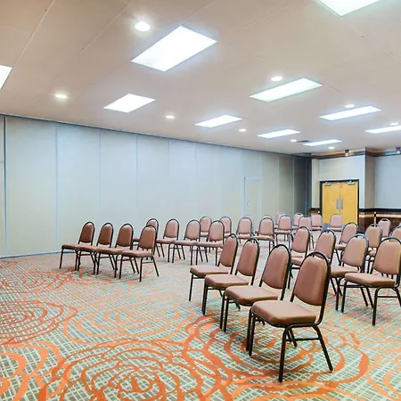 Red Lion Hotel Gillette-3