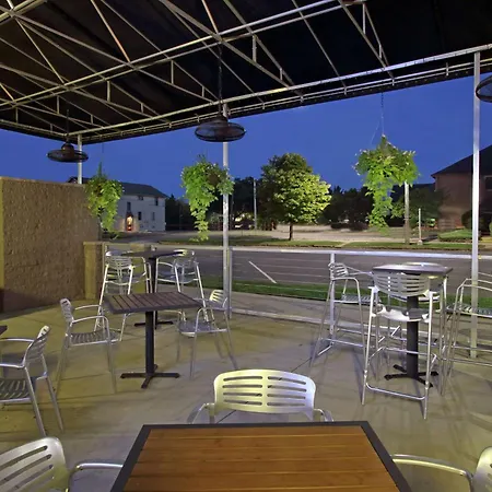 Doubletree By Hilton Newark-2