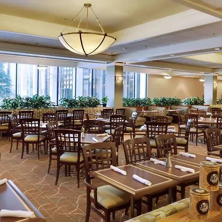 Doubletree By Hilton Hotel & Executive Meeting Center Omaha-Downtown-3