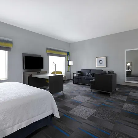 Hampton Inn & Suites Nacogdoches-3