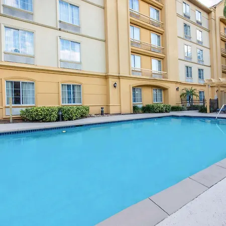La Quinta By Wyndham Tampa Brandon Regency Park-2