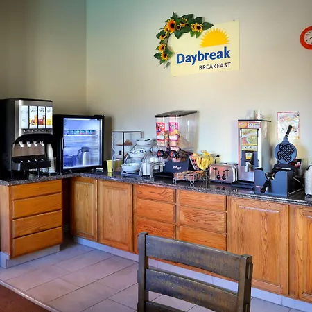 Days Inn & Suites By Wyndham Llano-2