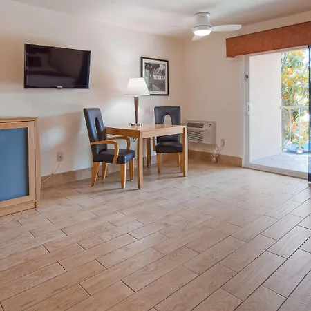 Best Western Pine Tree Motel-2