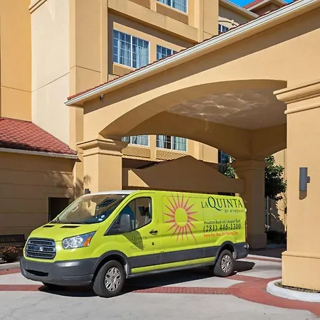 La Quinta By Wyndham Houston Iah Bush Intl Airport E-2