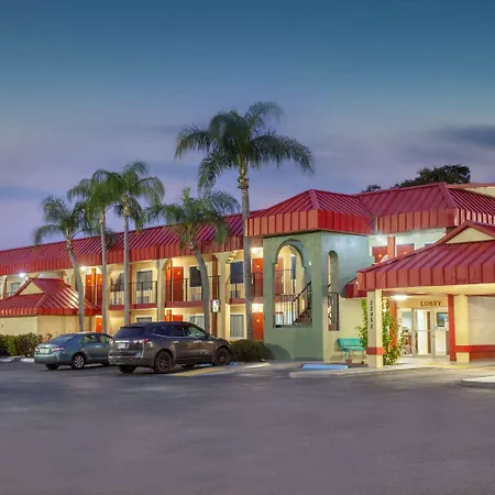 Super 8 By Wyndham Clearwater/Us Hwy 19 N-2