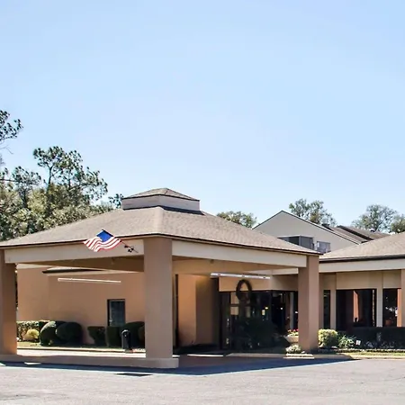 Quality Inn & Suites Pensacola Bayview-2