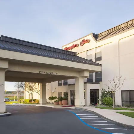 Hampton Inn Tracy-3
